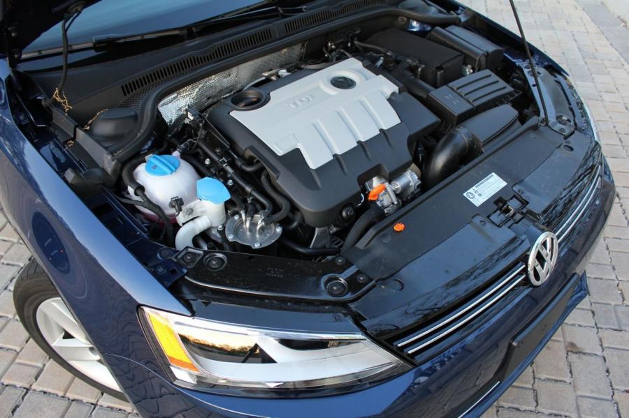  Volkswagen Jetta TDi 2011 года  (фото 91 из 120)
